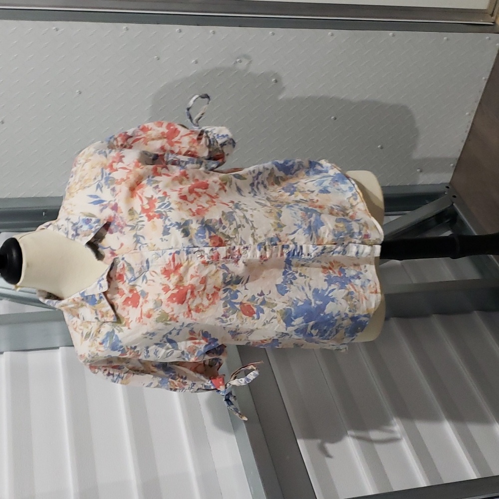 Gloria Vanderbilt Womens Top Size:Large Pink White and Blue Floral Pattern